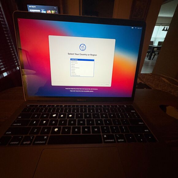 MacBook Air 13 Inch - Picture 9 of 11